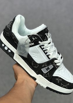 کتونی لیویتون سفید مشکی Louis Vuitton LV Trainer