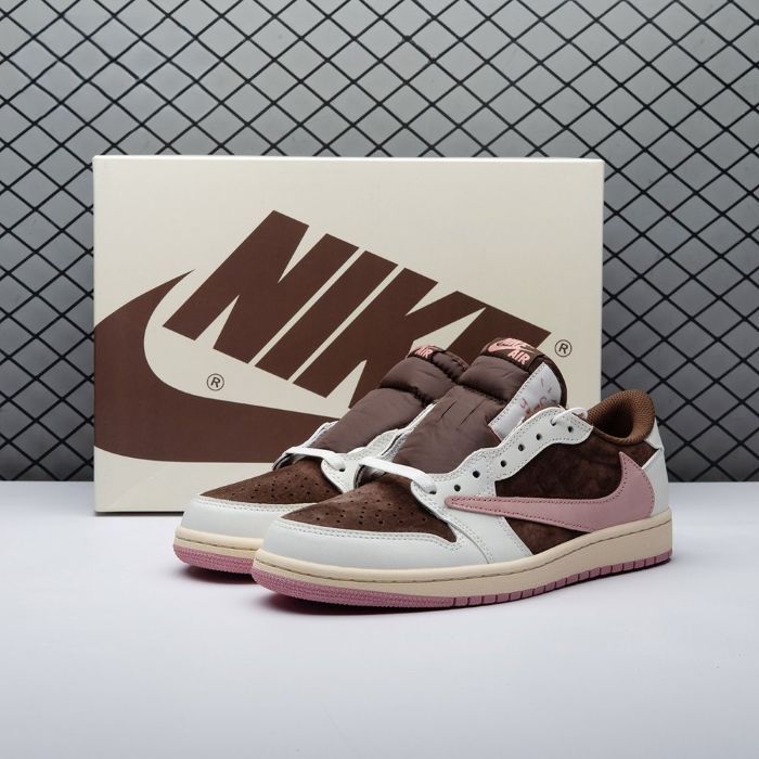 جردن وان تراویس دارک پونی پینک Travis Scott x Air Jordan 1 Low OG Dark Pony Pink جردن وان تراویس دارک پونی پینک Travis Scott x Air Jordan 1 Low OG Dark Pony Pink