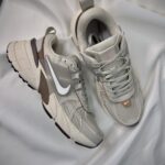 خرید کتونی نایک وی تو کی ران کرمی NIKE V2K RUN