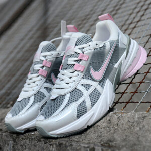 کتونی نایک وی تو کی ران طوسی صورتی Nike V2K Run Pink Foam