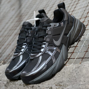 کتونی نایک وی تو کی ران مشکی دودی تیره Nike V2K Run Black Dark Smoke Grey