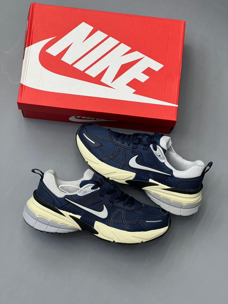 کتونی نایک وی تو کی Nike V2K کتونی نایک وی تو کی Nike V2K