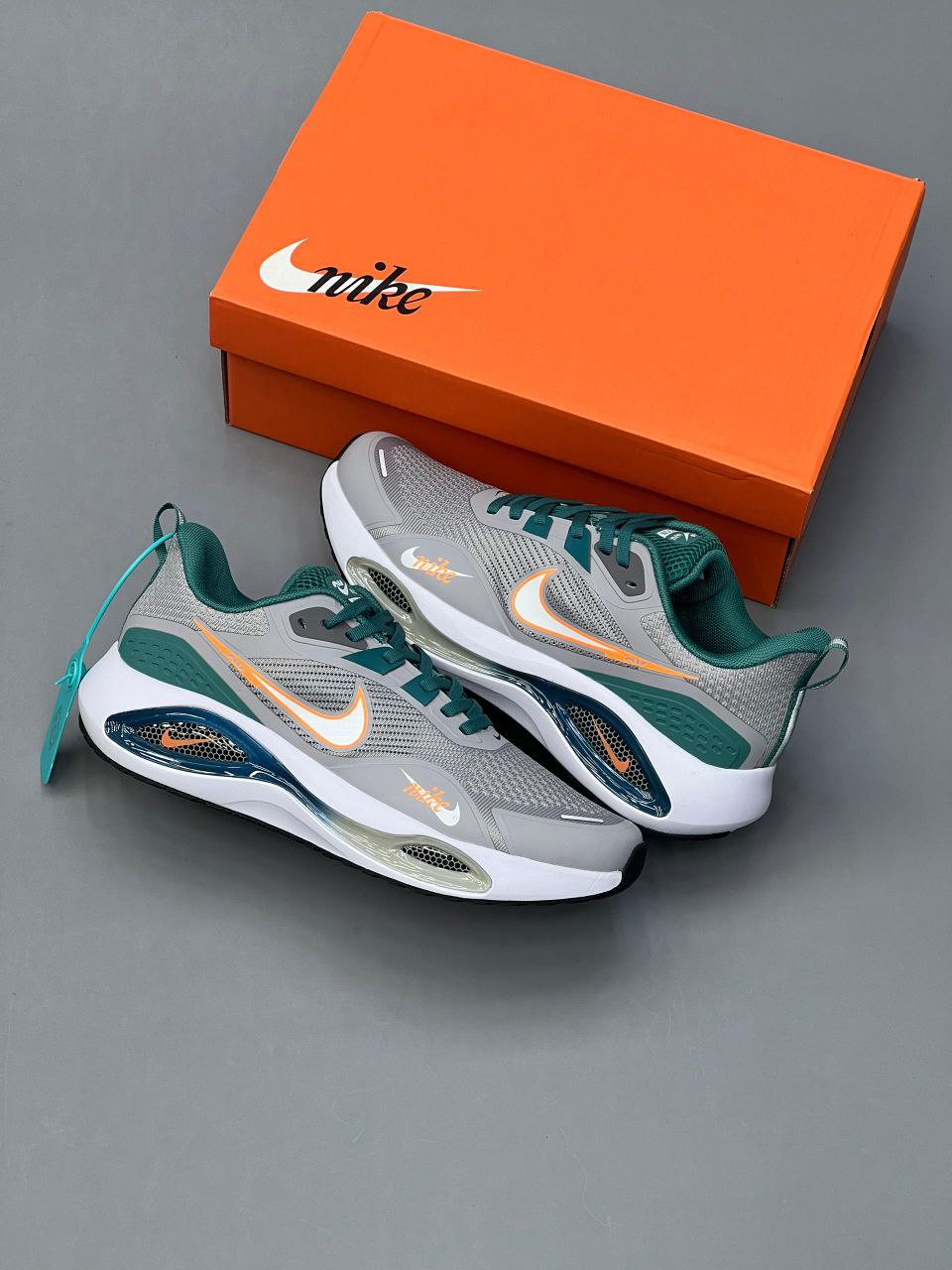 نایک ایر زوم وین فلو Nike Air Zoom Winflo V2 نایک ایر زوم وین فلو Nike Air Zoom Winflo V2