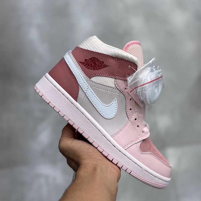 نایک جردن وان صورتی Nike Air Jordan نایک جردن وان صورتی Nike Air Jordan