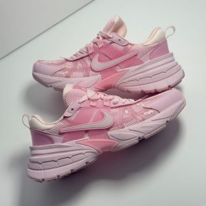 نایک وی تو کی ران صورتی Nike V2K Run