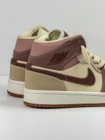 جردن وان مید کرم قهوه ای کالباسی Jordan 1 Mid SE Dark Pony Smoky Mauve