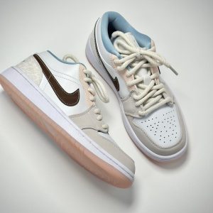 نایک جردن وان لو Nike Air Jordan 1low Coral Reef
