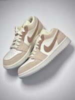 نایک جردن لو کرم قهوه ای Nike Air Jordan 1 Low SE Legend Light Brown